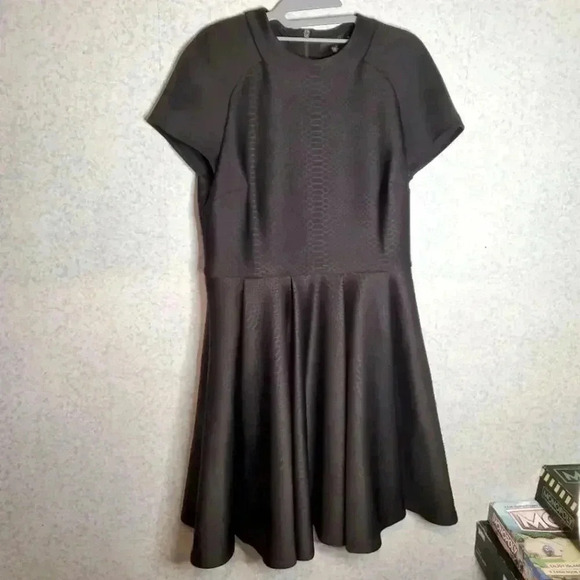 Ted BakerWomens Black Melisse Embossed Neoprene Dress Size 4 - Picture 5 of 13